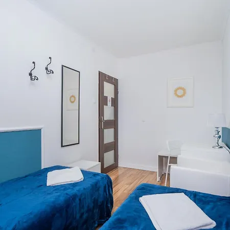 Mgr W Samym Centrum Warszawy By Metro Rondo Onz - Super Bed Year23 Apartmán