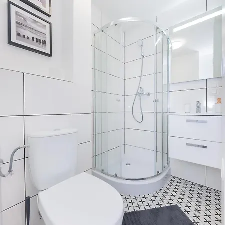 Mgr W Samym Centrum Warszawy By Metro Rondo Onz - Super Bed Year23 Apartmán